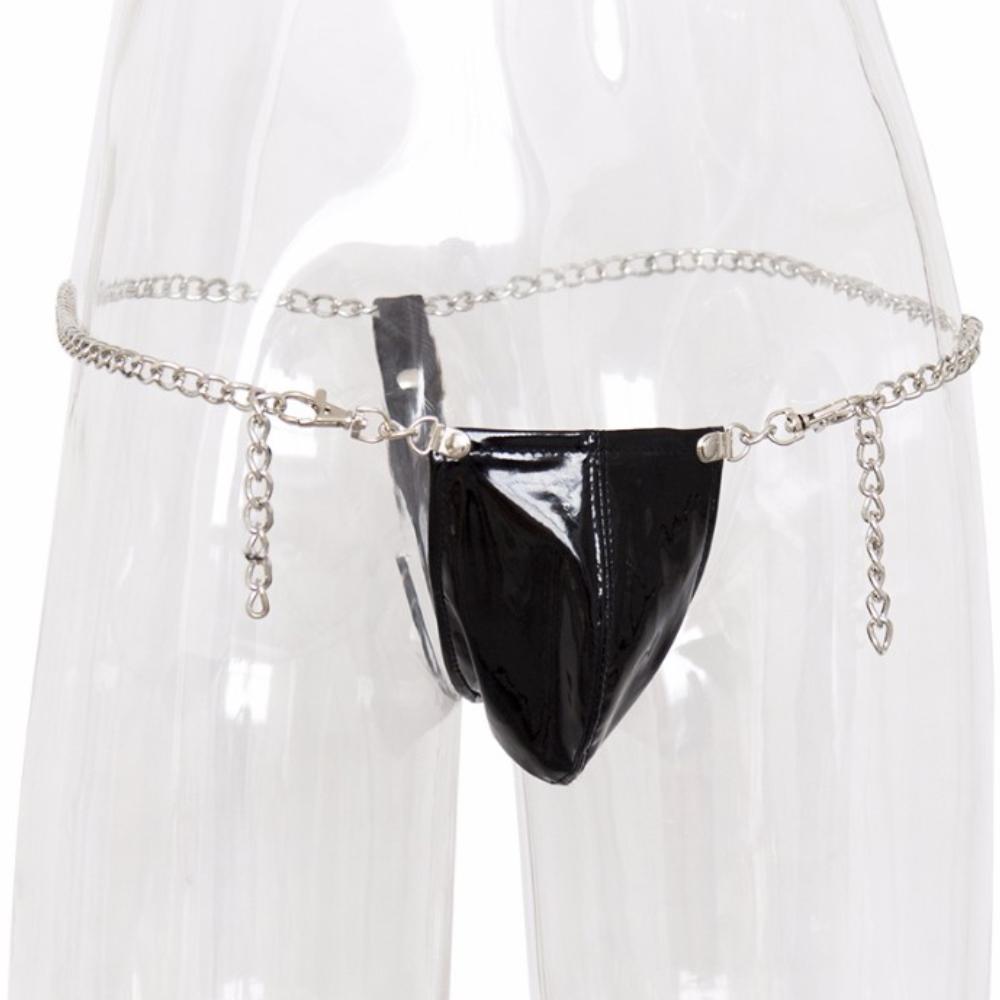 Discover the Chain Gang Male Chastity Belt a seductive piece of underwear combining a leather belt with a chain design. Wear this speedo-style cagink, perfect for wearing and igniting passion.