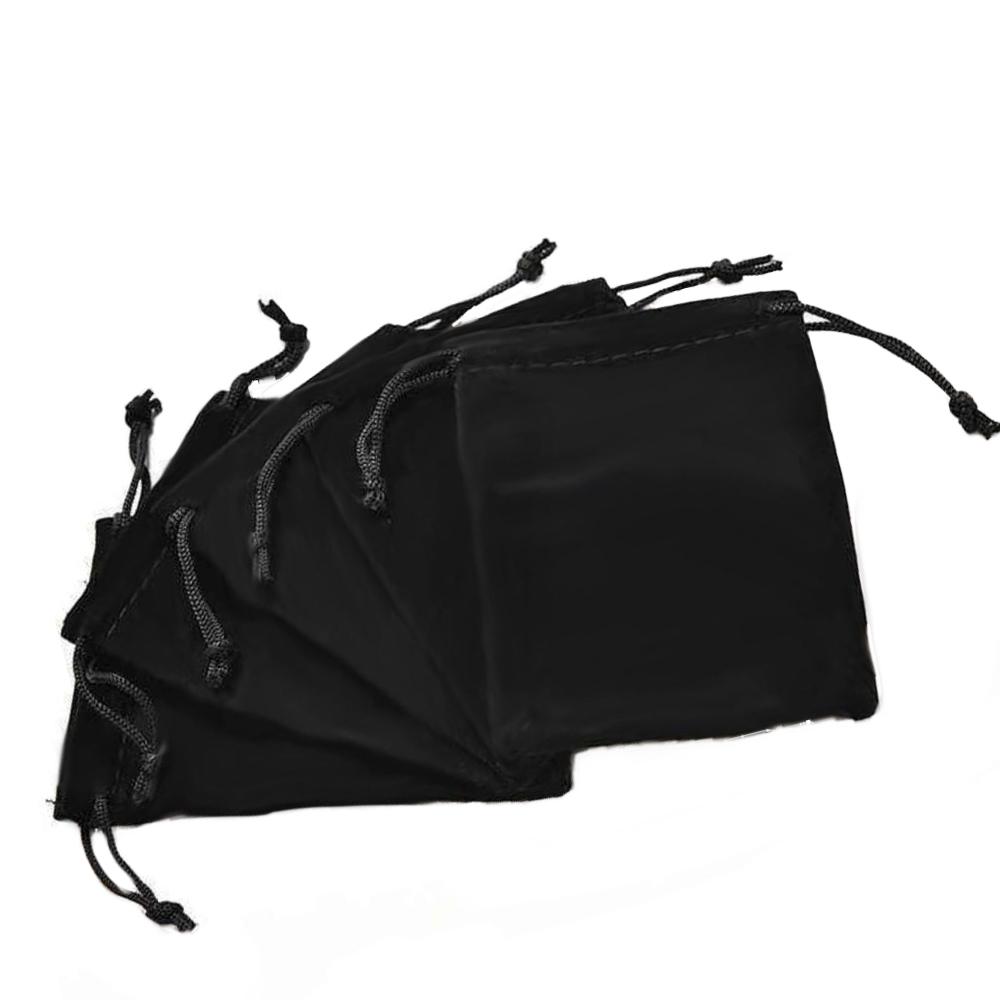 Navigate your chastity journey with our high-quality cotton pouches, keeping your cock locking kit sound and secure. Enhancing connection and discretion during roleplay, these pouches help you store and protect your devices effortlessly.